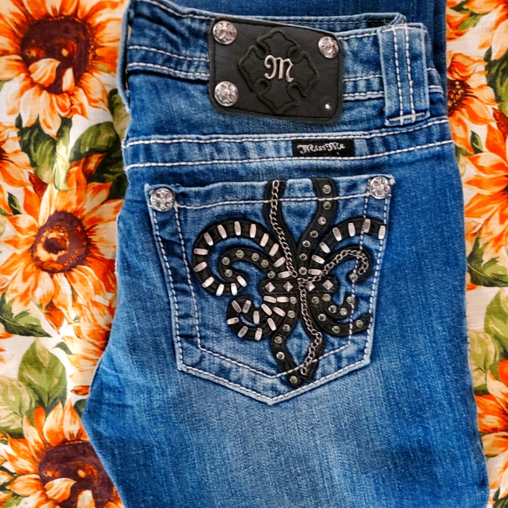 Miss Me Bootcut Jeans